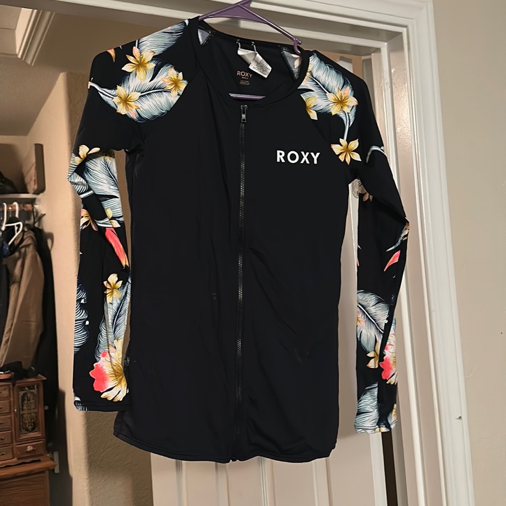 Roxy rash guard